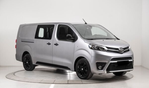 1 Toyota Proace 2,0 D 144 Comfort L2H1 Aut Cruise/Krok/Kamera/Webasto