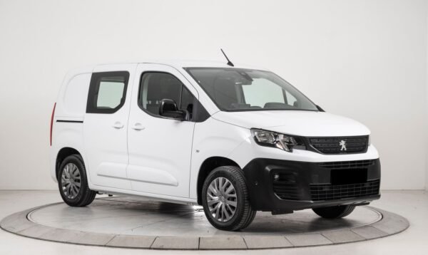 1 Peugeot Partner L1 1.5 BlueHDi 130 EAT8