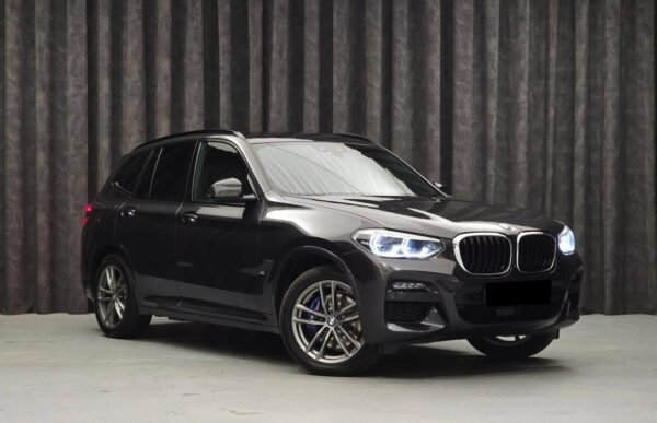 1 BMW X3 xDrive30e M Sport