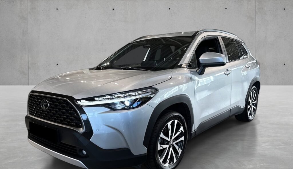 Toyota Corolla Cross 2,0 Hybrid AWD-i Executive