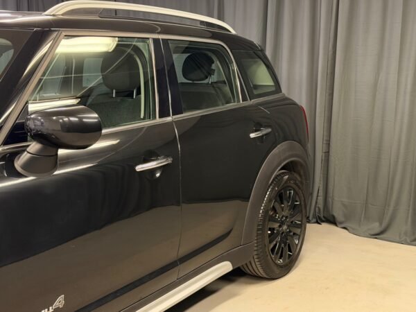 10 MINI Countryman Cooper SE ALL4 Experience