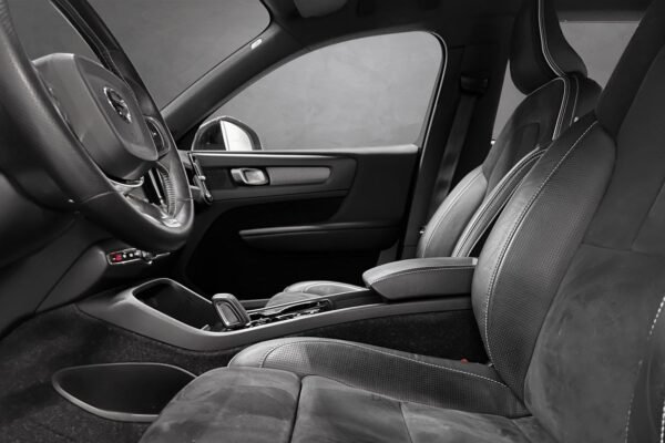 Volvo XC40 T5 R-Design