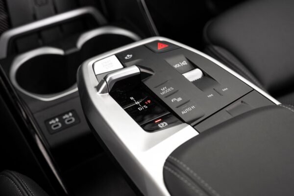 BMW X1 xDrive30e M-sport ACC Krok 360 H&K HUD