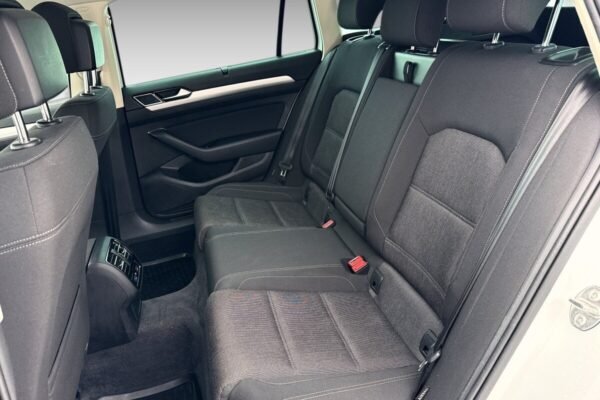 Volkswagen Passat 1.6 TDI 120 ch DSG (B8)