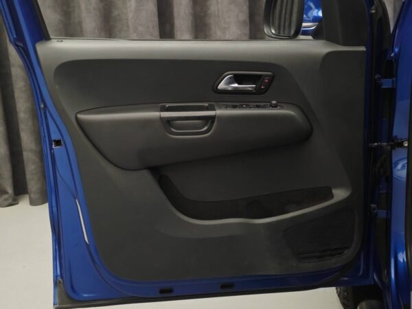 11 Volkswagen Amarok V6 3.0 TDI 224 ch Aventura 4Motion