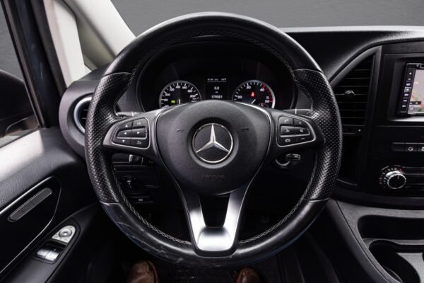 12 Mercedes-Benz Vito 119 CDI 4MATIC