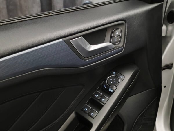 Ford Focus ST-Line / Station Wagon 1.0 EcoBoost 125 ch