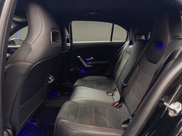 Mercedes-Benz Classe A 250 e AMG Line