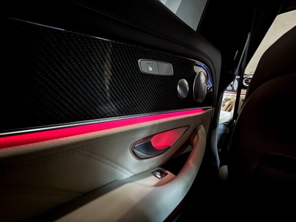 13 Mercedes-Benz Classe E 63 S 4MATIC+