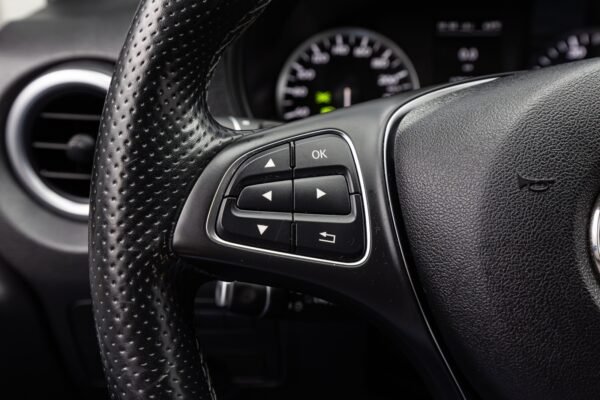 13 Mercedes-Benz Vito 119 CDI 4MATIC