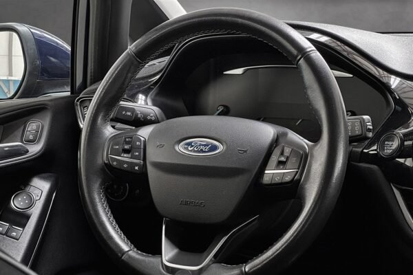 13 Ford Fiesta Faible km|Croisière|DAB|Climat|Sièges chauffants