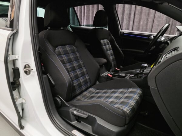 Volkswagen Golf VII GTE 1.4 TSI 204 ch