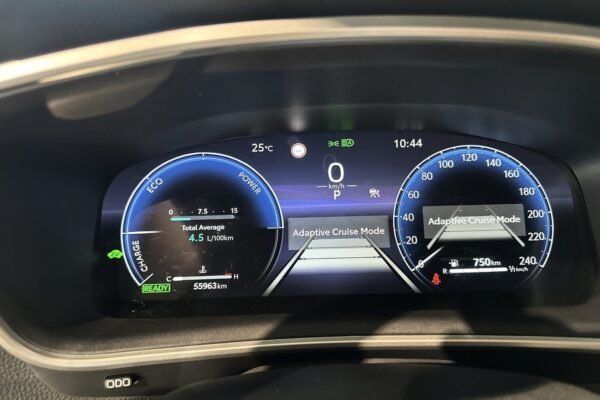 Toyota Corolla Cross 2,0 Hybrid AWD-i Executive