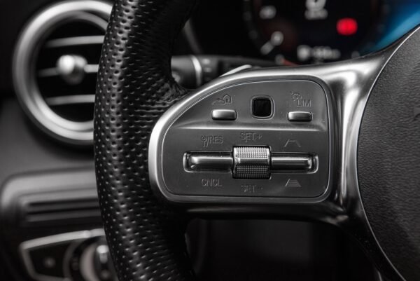 Mercedes-Benz GLC 300 de 4MATIC AMG
