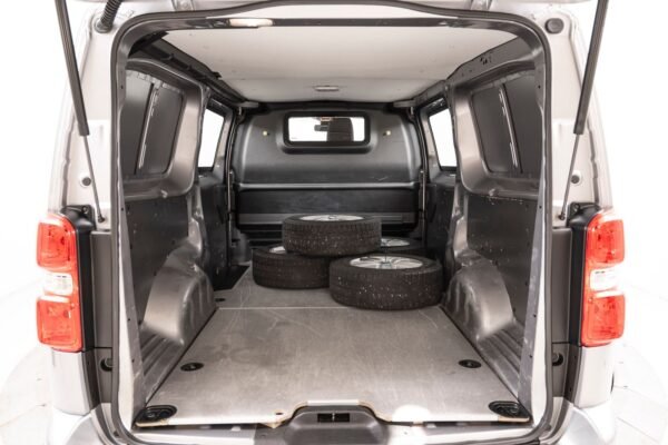 14 Toyota Proace 2,0 D 144 Comfort L2H1 Aut Cruise/Krok/Kamera/Webasto