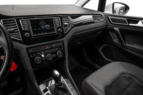 14 Volkswagen Golf 1.4 TSI 150 ch DSG7
