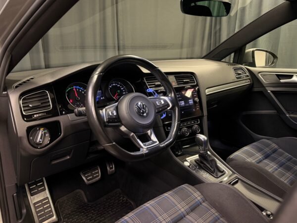 Volkswagen Golf VII GTE 1.4 TSI Plug-in Hybrid Facelift