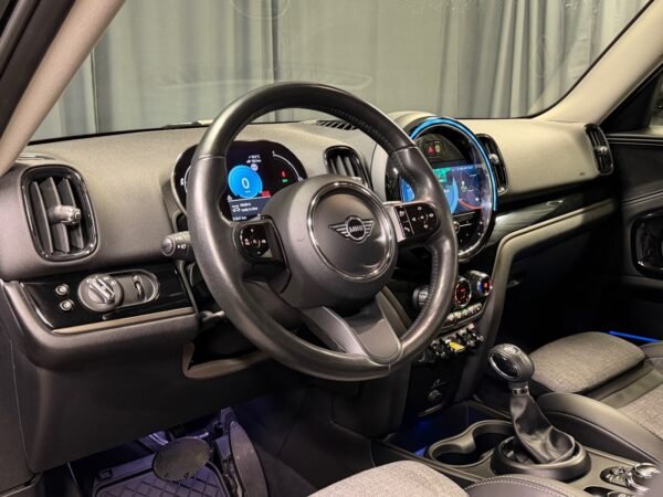 14 MINI Countryman Cooper SE ALL4 Experience