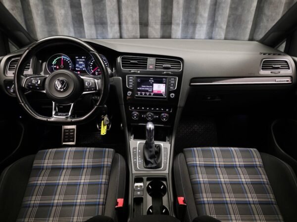 Volkswagen Golf VII GTE 1.4 TSI 204 ch