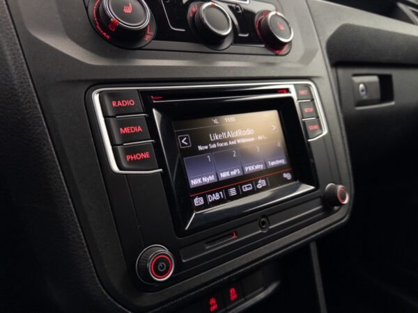 15 Volkswagen Caddy 2.0TDi 102ch DSG