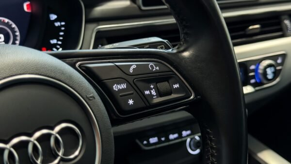 15 Audi A4 2.0 TDI 190 S-Tronic
