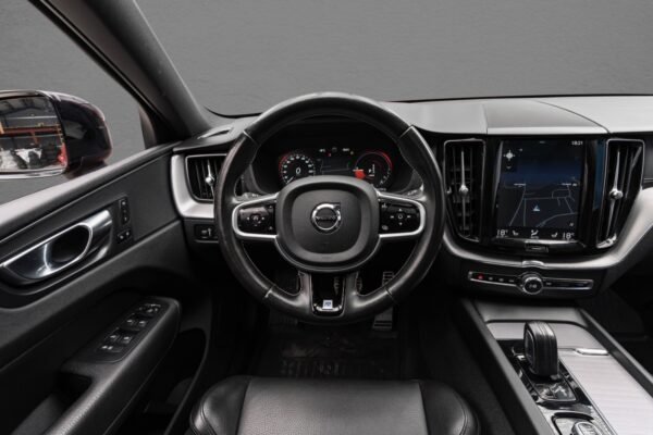 Volvo XC60 T8 AWD R-Design