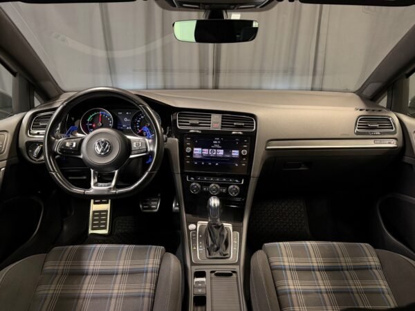 Volkswagen Golf VII GTE 1.4 TSI Plug-in Hybrid Facelift