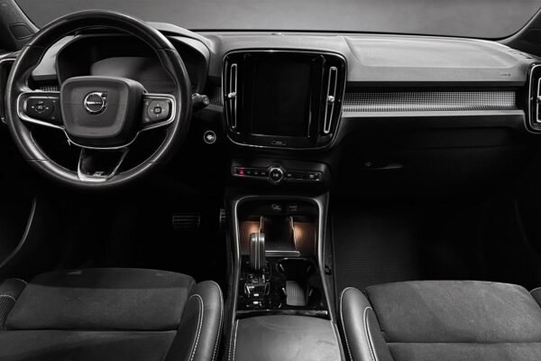 Volvo XC40 T5 R-Design