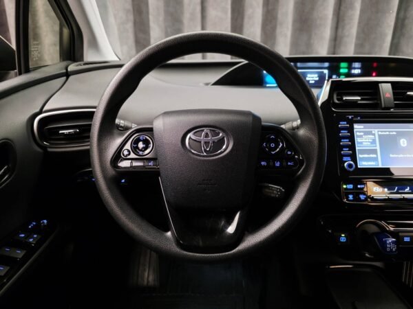 15 Toyota Prius 1.8 VVT-i Hybride AWD-i Actif