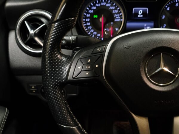 Mercedes-Benz CLA 180 Urban