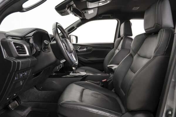 Isuzu D-Max 1.9 Double Cab Black Edition 4D Aut