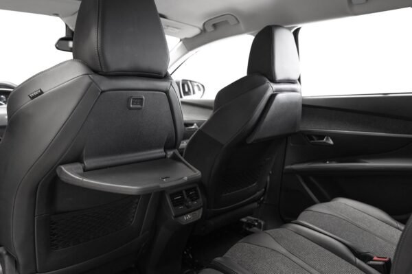 Peugeot 5008 1.5 HDi 130CH 7-SETS KROK CRUISE