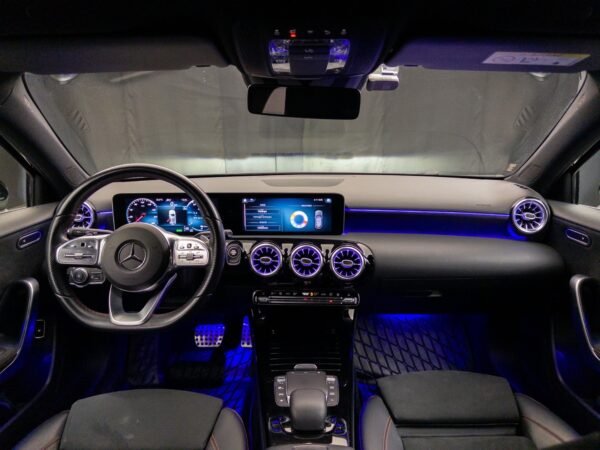 Mercedes-Benz Classe A 250 e AMG Line