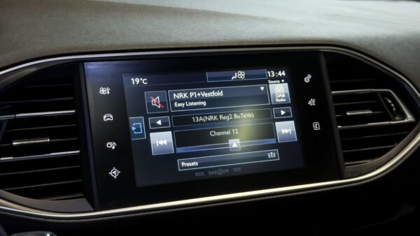 Peugeot 308 SW BlueHDi 120
