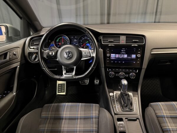 Volkswagen Golf VII GTE 1.4 TSI Plug-in Hybrid Facelift