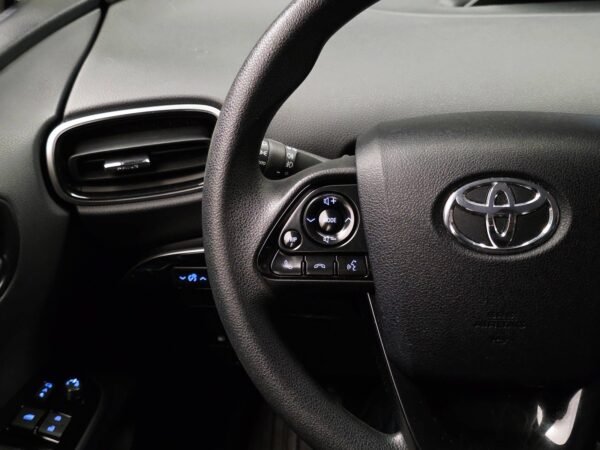 16 Toyota Prius 1.8 VVT-i Hybride AWD-i Actif