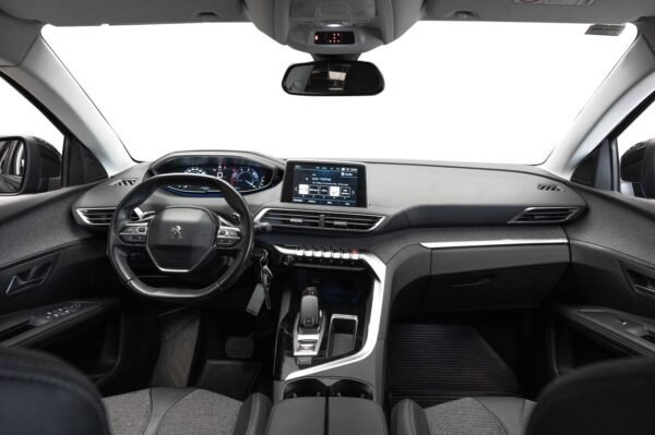 Peugeot 5008 1.5 HDi 130CH 7-SETS KROK CRUISE