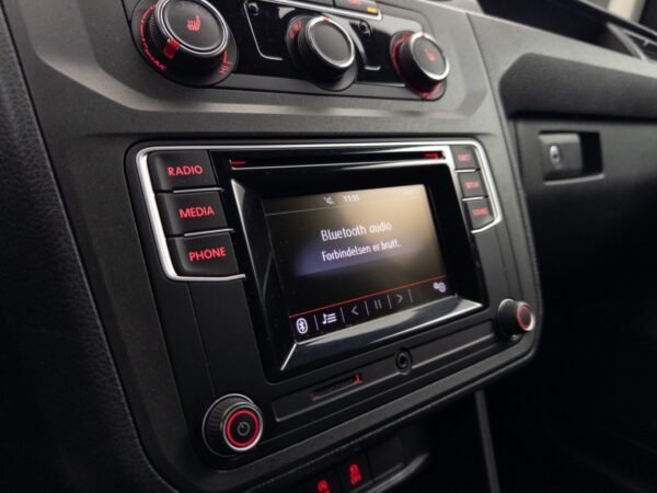 17 Volkswagen Caddy 2.0TDi 102ch DSG