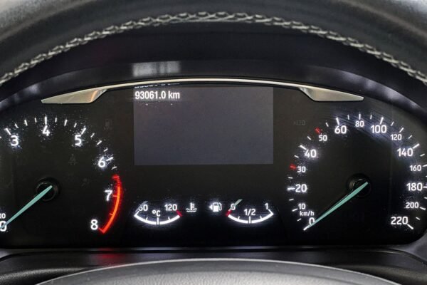 17 Ford Fiesta Faible km|Croisière|DAB|Climat|Sièges chauffants