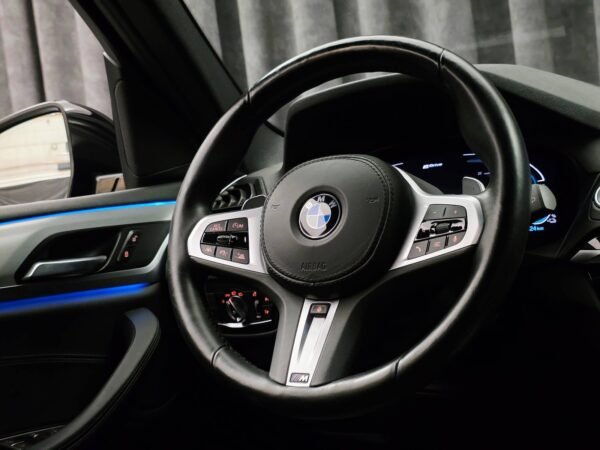 17 BMW X3 xDrive30e M Sport