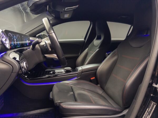 Mercedes-Benz Classe A 250 e AMG Line