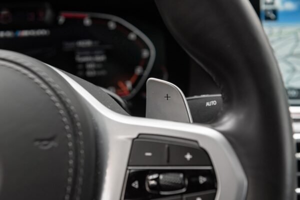 BMW X6 M50i