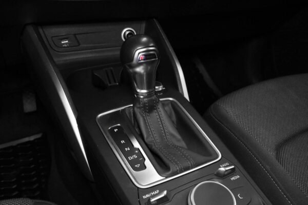 18 Audi Q2 TFSI (ACC/DEFA/Sièges sport/LED/DAB+/Capteur)