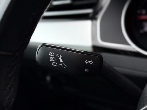 Volkswagen Passat 1.6 TDI 120 ch DSG (B8)