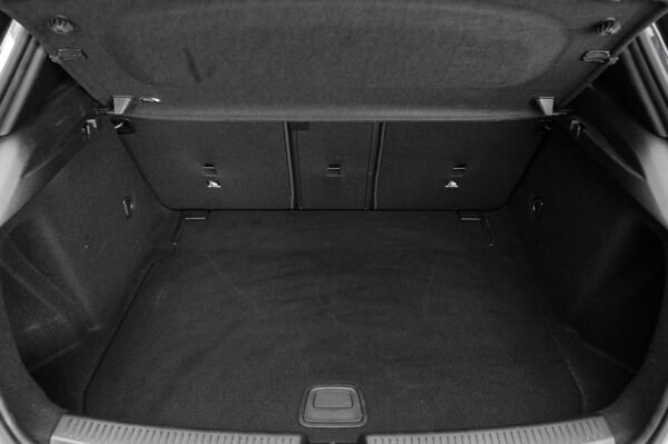 Mercedes-Benz A180
