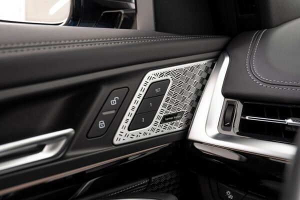 BMW X1 xDrive30e M-sport ACC Krok 360 H&K HUD