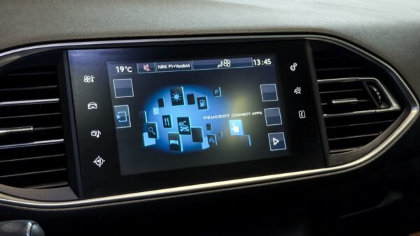 Peugeot 308 SW BlueHDi 120
