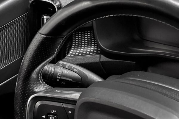 Volvo XC40 T5 R-Design
