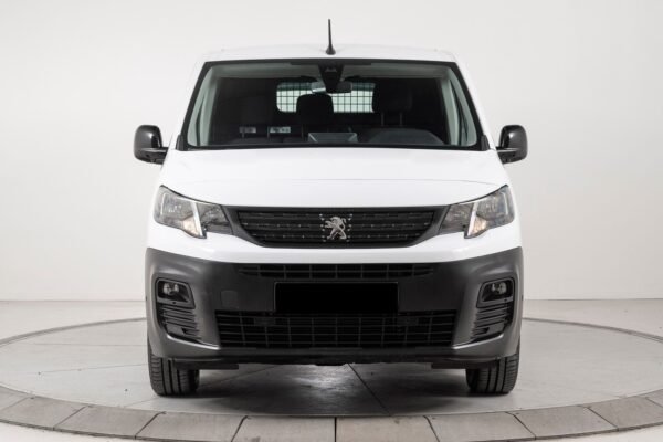 2 Peugeot Partner L1 1.5 BlueHDi 130 EAT8