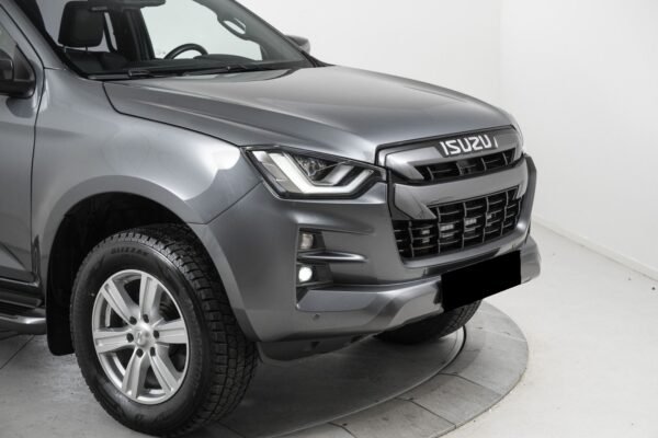 Isuzu D-Max 1.9 Double Cab Black Edition 4D Aut